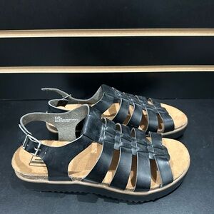 NWOT London Underground Raven Black Leather Strappy Sandals